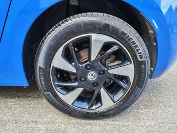 Vauxhall Corsa 50kWh SE Nav Premium Hatchback 5dr Electric Auto (7.4Kw Charger)