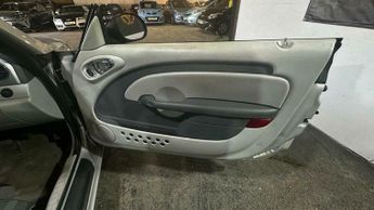 Chrysler PT Cruiser 2.4 Limited RHD 2dr