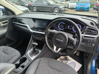 Kia Niro 1.6 Petrol Plug-in Hybrid 2022(22) T-GDi 8.9kWh Euro 6 (s/s) 5 S