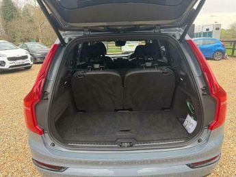 Volvo XC90 2.0h T8 Twin Engine Recharge 11.6kWh R-Design Pro SUV 5dr Petrol