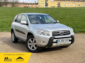 Toyota RAV4 2.0 XT-R SUV 5dr Petrol Automatic 4WD (212 g/km, 150 bhp)