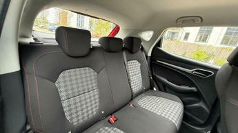 MG ZS 51.1kWh SE Auto 5dr