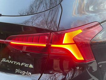 Hyundai Santa Fe 1.6 T-GDi 13.8kWh Ultimate Auto 4WD Euro 6 (s/s) 5dr