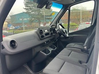 Mercedes-Benz E Class 55kWh Progressive Panel Van 5dr Electric Auto FWD L2 H2 20kW Cha