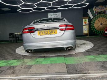 Jaguar XF 3.0d S V6 Portfolio Auto Euro 5 (s/s) 4dr