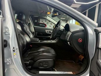Jaguar XF 3.0d S V6 Portfolio Auto Euro 5 (s/s) 4dr