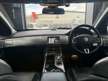 Jaguar  3.0d S V6 Portfolio Auto Euro 5 (s/s) 4dr