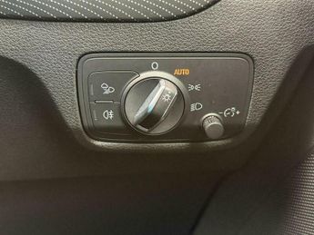 Audi Q2 1.4 TFSI CoD Edition 1 S Tronic Euro 6 (s/s) 5dr