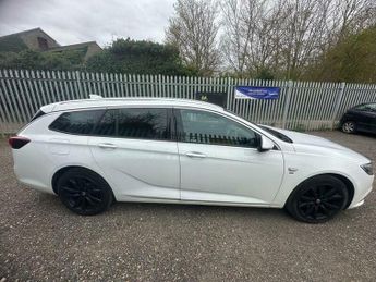 Vauxhall Insignia 2.0 Turbo D BlueInjection SRi Nav Sports Tourer Auto Euro 6 (s/s