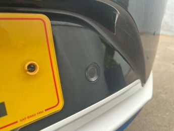 Hyundai Ioniq 1.6 h-GDi Premium DCT Euro 6 (s/s) 5dr