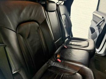 Audi Q7 3.0 TDI V6 S line Tiptronic quattro Euro 5 (s/s) 5dr