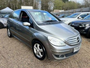 Mercedes-Benz B Class 2.0 B200 SE CVT 5dr