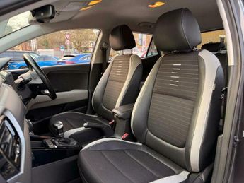 Kia Stonic 1.0 T-GDi 3 SUV 5dr Petrol DCT Euro 6 (s/s) (118 bhp)