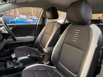 Kia Stonic 1.0 T-GDi 3 SUV 5dr Petrol DCT Euro 6 (s/s) (118 bhp)