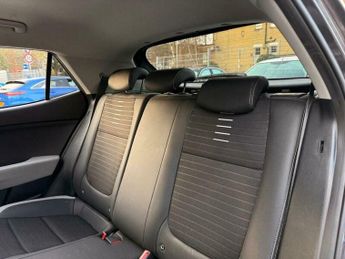 Kia Stonic 1.0 T-GDi 3 SUV 5dr Petrol DCT Euro 6 (s/s) (118 bhp)