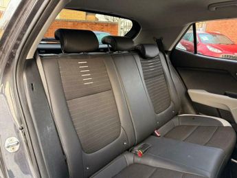 Kia Stonic 1.0 T-GDi 3 SUV 5dr Petrol DCT Euro 6 (s/s) (118 bhp)