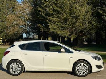 Vauxhall Astra 1.4i Excite Euro 6 5dr