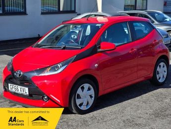 Toyota AYGO VVT-I X-PLAY X-SHIFT