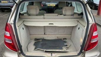 Mercedes-Benz A Class 1.7 A170 Elegance SE CVT 3dr