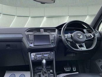 Volkswagen Tiguan 2.0 TDI BlueMotion Tech R-Line DSG 4Motion Euro 6 (s/s) 5dr