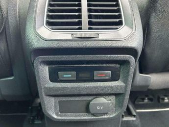 Volkswagen Tiguan 2.0 TDI BlueMotion Tech R-Line DSG 4Motion Euro 6 (s/s) 5dr
