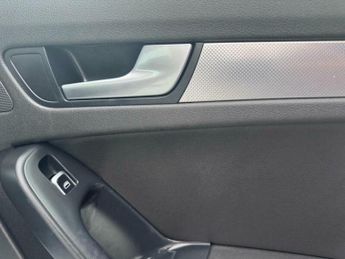 Audi A4 1.8 TFSI S line Saloon 4dr Petrol Multitronic Euro 5 (s/s) (170 