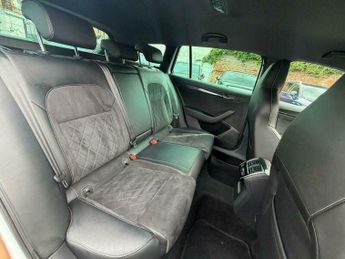 Skoda Superb 2.0 TDI SportLine DSG Euro 6 (s/s) 5dr