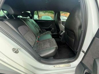 Skoda Superb 2.0 TDI SportLine DSG Euro 6 (s/s) 5dr