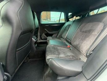 Skoda Superb 2.0 TDI SportLine DSG Euro 6 (s/s) 5dr