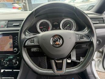 Skoda Superb 2.0 TDI SportLine DSG Euro 6 (s/s) 5dr