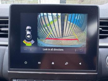 Renault Captur TECHNO E-TECH