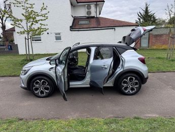 Renault Captur TECHNO E-TECH