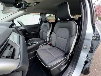 Renault Captur TECHNO E-TECH