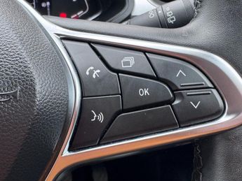 Renault Captur TECHNO E-TECH