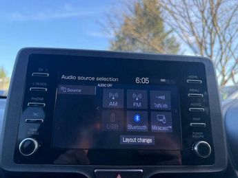 Toyota Yaris 1.5 VVT-h Design Hatchback 5dr Petrol Hybrid E-CVT Euro 6 (s/s) 