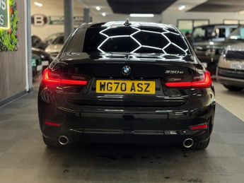 BMW 3 SERIES 330E SE PRO [ 3 SERVICES + HEATED SEATS + STEERING WHEEL ]