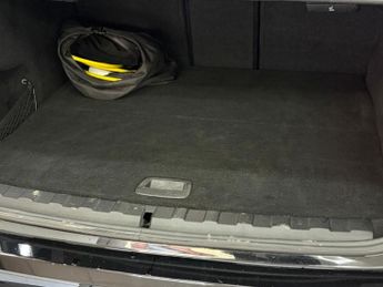 BMW 3 SERIES 330E SE PRO [ 3 SERVICES + HEATED SEATS + STEERING WHEEL ]