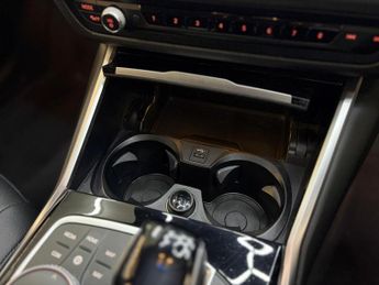 BMW 3 SERIES 330E SE PRO [ 3 SERVICES + HEATED SEATS + STEERING WHEEL ]