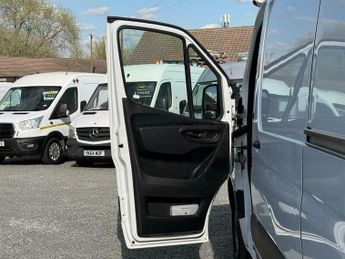 Mercedes-Benz Sprinter 2.1 314 CDI Progressive Panel Van 5dr Diesel Manual RWD L4 H3 Eu