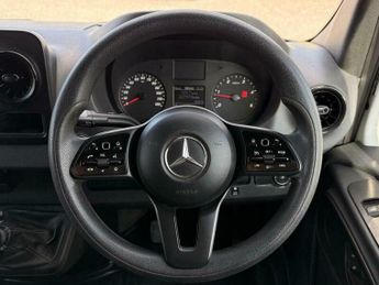 Mercedes-Benz Sprinter 2.1 314 CDI Progressive Panel Van 5dr Diesel Manual RWD L4 H3 Eu