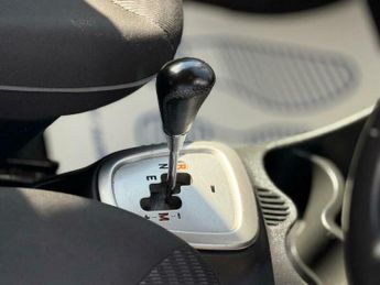 Peugeot 107 1.0 12V Allure 2 Tronic Euro 5 3dr