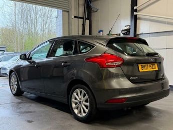 Ford Focus 1.0T EcoBoost Titanium Auto Euro 6 (s/s) 5dr