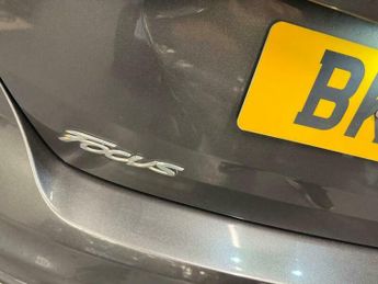 Ford Focus 1.0T EcoBoost Titanium Auto Euro 6 (s/s) 5dr