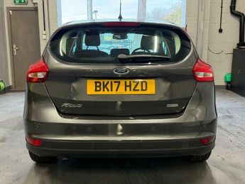 Ford Focus 1.0T EcoBoost Titanium Auto Euro 6 (s/s) 5dr