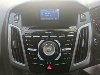 Ford Focus 1.6 Titanium Powershift Euro 5 5dr