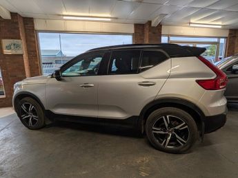 Volvo XC40 D3 R-DESIGN