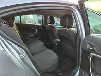 Vauxhall Insignia 2.0 CDTi SRi Auto Euro 5 5dr
