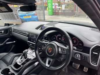 Porsche Cayenne 4.0T V8 Turbo TiptronicS 4WD Euro 6 (s/s) 5dr