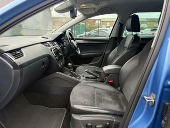 Skoda Octavia 2.0 TDI Scout DSG 4WD Euro 6 (s/s) 5dr
