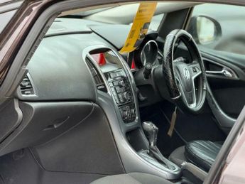 Vauxhall Astra 1.6 16V Exclusiv Sports Tourer Auto Euro 5 5dr